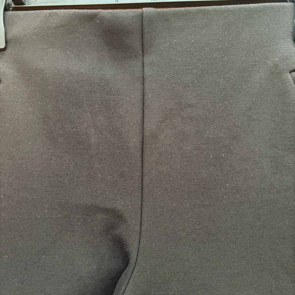 Chicos Black Pull-On Slimming Pants, Size 8 - Picture 5 of 8
